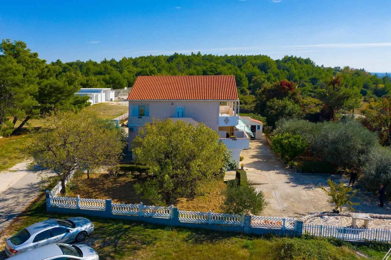 Apartments Luca Razanac Croatia
